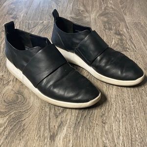 Via Spiga Black Leather Pull-On Sneakers